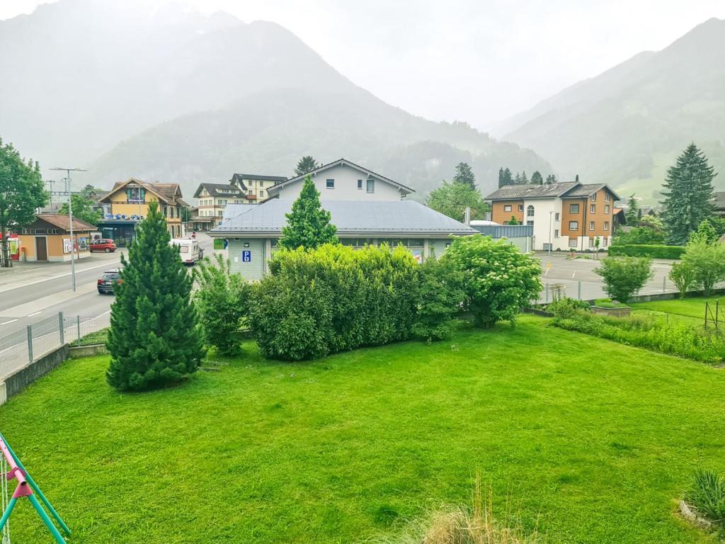 Ferienwohnung Abendberg - zentral nähe Bahnhof Wilderswil Exterior foto